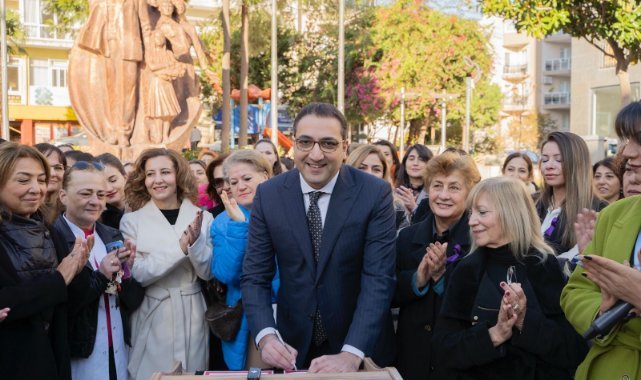 Balçova’dan kadın cinayetlerine tepki: Yiğit, yerel yönetim eşitlik belgesini imzaladı