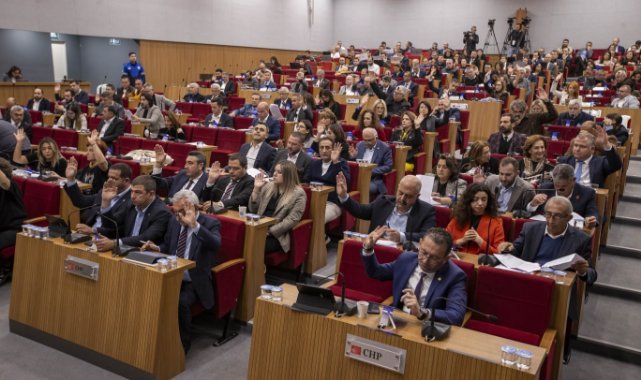 ESHOT’un proje dolu bütçesine 14 yıl sonra oy birliği: ESHOT filosuna, 100’ü elektrikli toplam 620 yeni otobüs 