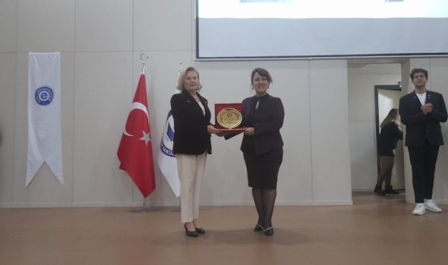 EÜ Hemşirelik Fakültesinde Prof. Dr. Zümrüt Başbakkal emekliliğe uğurlandı