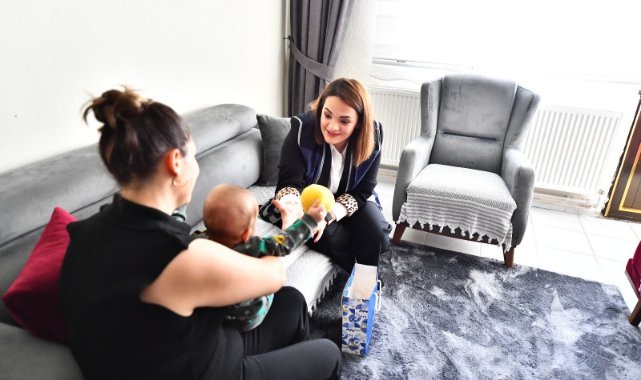 İzmir Büyükşehir Belediyesi İzmir95 ile hem annenin hem bebeğin yanında: İyi bir başlangıç her çocuğun hakkı