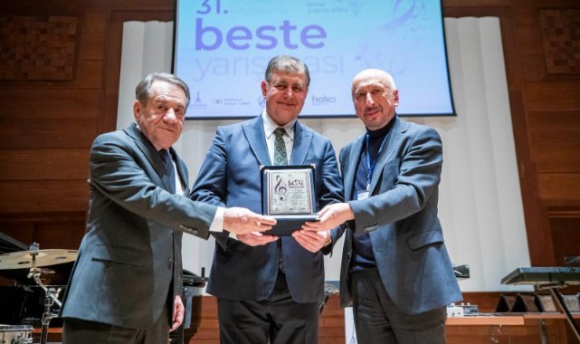 31. TDB-Halıcı Bilgisayarla Beste Yarışması sonuçlandı: Başkan Tugay beste yarışmasında jüri üyeliği yaptı