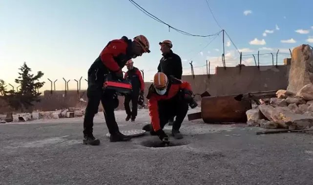 AFAD'dan Sednaya Hapishanesi'nde arama kurtarma çalışması