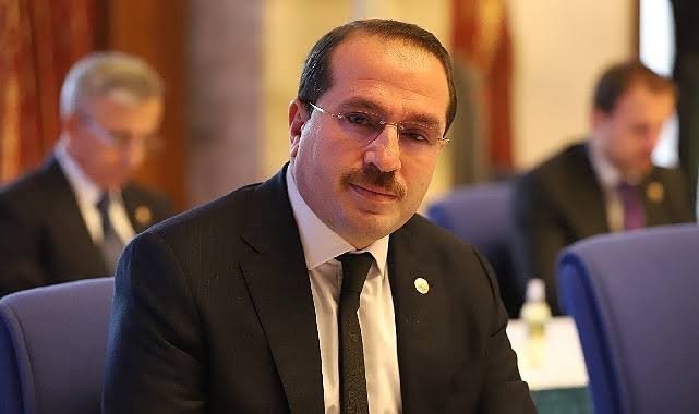 AK Partili Kırkpınar’dan 2025 mesajı: AK Partili Kırkpınar’dan daha yaşanabilir bir İzmir vurgusu