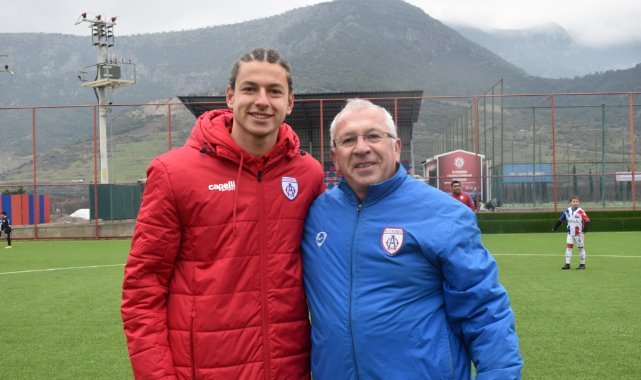 Başkan Seyit Mehmet Özkan, Enis Destan adına özür diledi