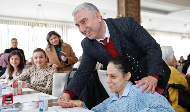 Bergamada'ki engelli çocuklar Ilıca sosyal tesisleri'nde buluştu