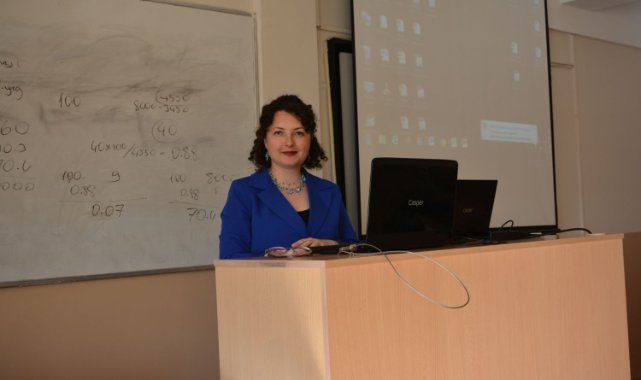 EÜ’de öğrencilere “Etkili Sunum” semineri verildi