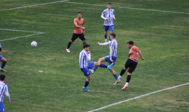 EÜ Spor Kulübü ve Denizspor karşılaşmasında kazanan çıkmadı