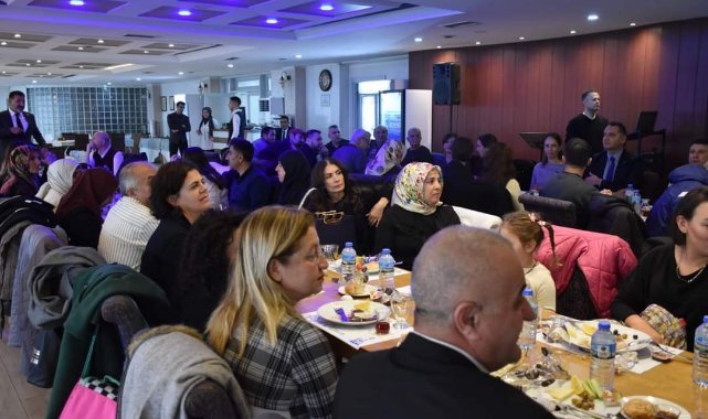 Gazi ve Şehit Yakınları İzmir'de Kahvaltıda Bir Araya Geldiler