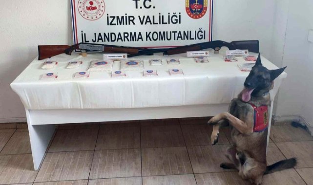 İzmir'de uyuşturucu operasyonuna 3 şüpheliye gözaltı