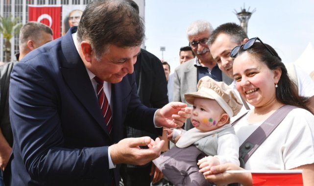 İzmirli kadınların "Anne Kart" mutluluğu