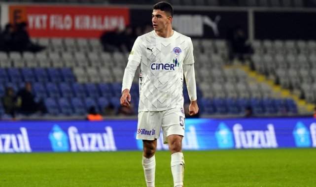 Kasımpaşa, Yasin Özcan’ın transferi için Aston Villa ile anlaşmaya vardı