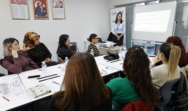 Konak'ta olumlu ebeveynlik için öğretmenlere özel eğitim