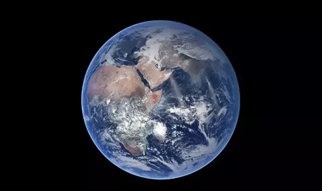 NASA uyardı: Dev asteroit Dünya’ya yaklaşıyor