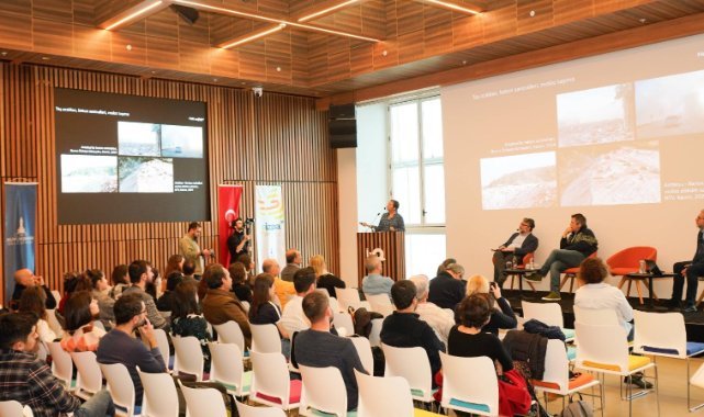 “Nasıl bir İzmir ” serisinde kent için müşterek veri konuşuldu