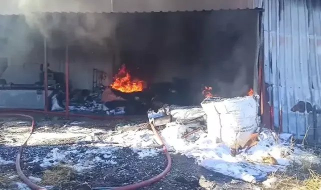 Niğde'de reklam panosu üretilen atölyede yangın