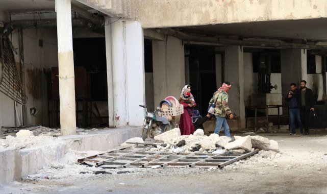 Sedyana Hapishanesi'nin evraklarında kayıplarının izlerini arıyorlar