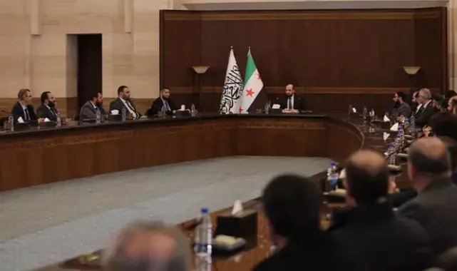 Suriye'de yeni yönetim büyük ölçüde tamamlandı