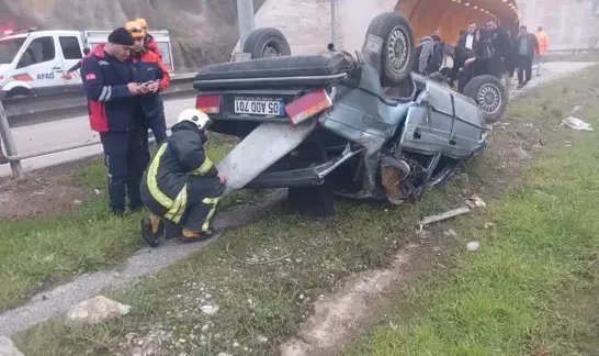 Tünel çıkışında otomobil bariyere çarptı