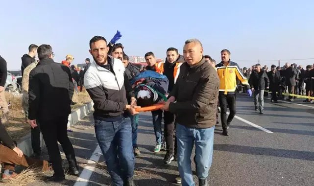 Van'daki zincirleme kazalar; 9'u ağır, 30 kişinin tedavisi sürüyor