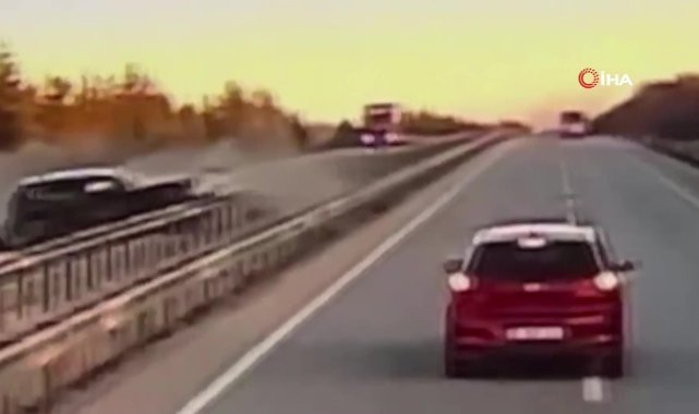 Ankara-Eskişehir yolunda ters yönde giden otomobil, karşıdan gelen araçla çarpıştı: 1 ölü, 3 yaralı