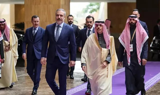 Bakan Fidan, Riyad’da Suriye konulu toplantıya katıldı