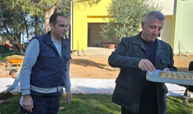 Başkan Günay'dan işçilere baklavalı teşekkür