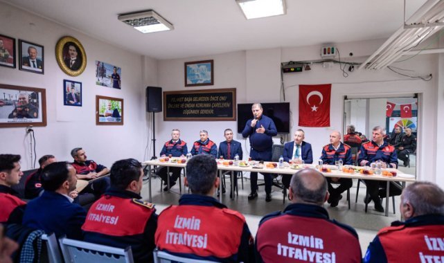 Başkan Tugay 2025’i nöbetteki itfaiyecilerle karşıladı: Hepiniz birer kahramansınız