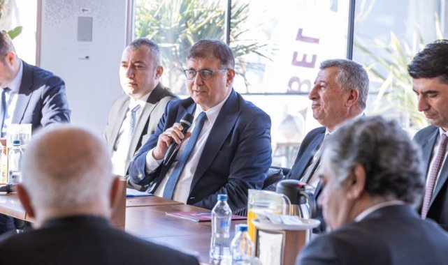 Başkan Tugay: Atıklar evlerde ayrıştırılacak