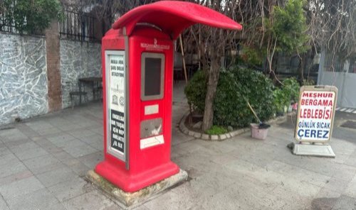 Bergama'da engelli aracı şarj istasyonları çürümeye terk edildi!