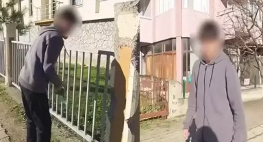 Bolu'da yere çöp atan genç, zabıtanın uyarısı üzerine yerden alıp özür diledi