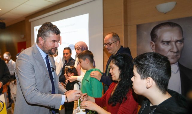 Buca’da üniversitelilere de diyabet ölçüm sensörü dağıtılacak