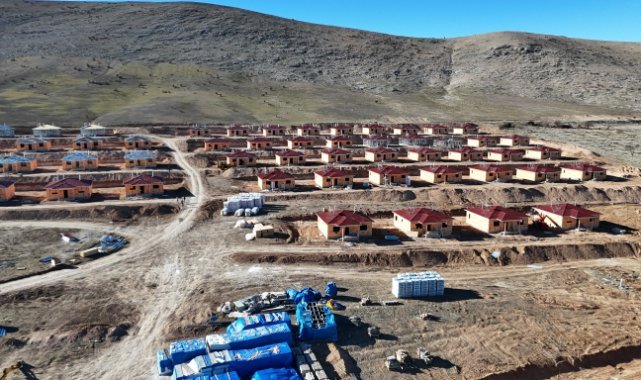 Deprem bölgesi Malatya’da 2 ayda 60 afet konutu inşa edildi
