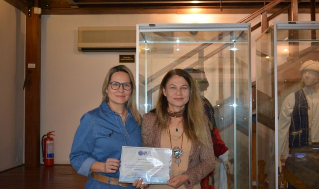 EÜ Etnografya Müzesinde parşömenin tarihi ve kullanım alanları anlatıldı