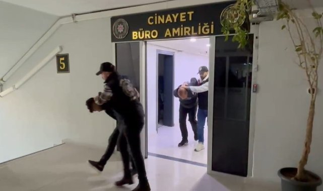 Evlenmelerine izin çıkmadı, 17 yaşındaki kız arkadaşı ve annesini tüfekle vurdu