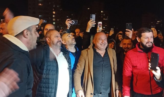 Ferdi Tayfur’un sevenleri dua edip gözyaşlarına boğuldu