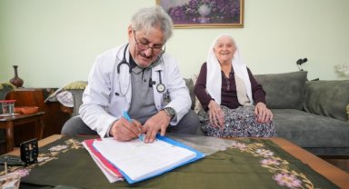 Gaziemir Belediyesi sağlık hizmetleriyle fark yaratıyor