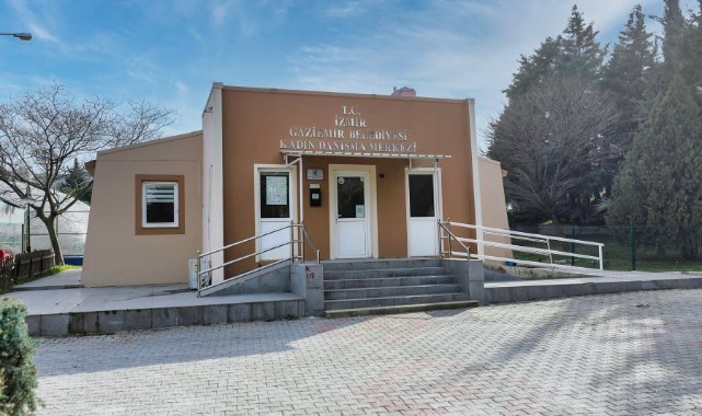 Gaziemirli kadınların dayanışma ve destek kapısı: Kadın Danışma Merkezi
