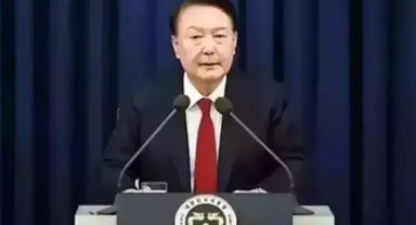 Güney Kore'de devlet başkanlığı görevinden uzaklaştırılan Yoon tutuklandı