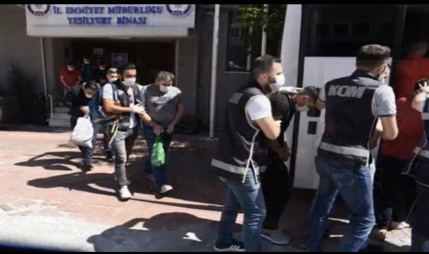İzmir'de suç örgütüne operasyonda 11 tutuklama