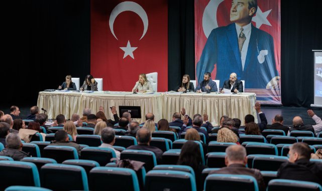 Konak Belediye Meclisi kredi talebiyle olağanüstü toplanacak