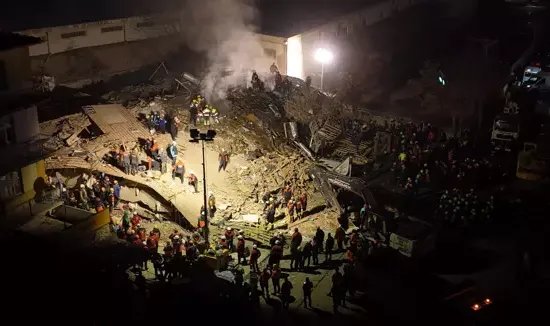 Konya'da çöken 4 katlı binayı yapan müteahhit gözaltında