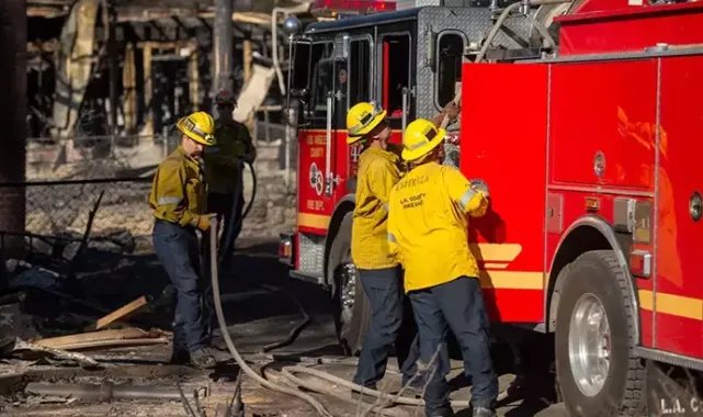 Los Angeles'taki orman yangınları için 'Santa Ana' uyarısı