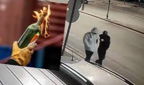 Sevgilisinin 'Bana burada kötü davranıyorlar' dediği iş yerine molotofkokteyli attı