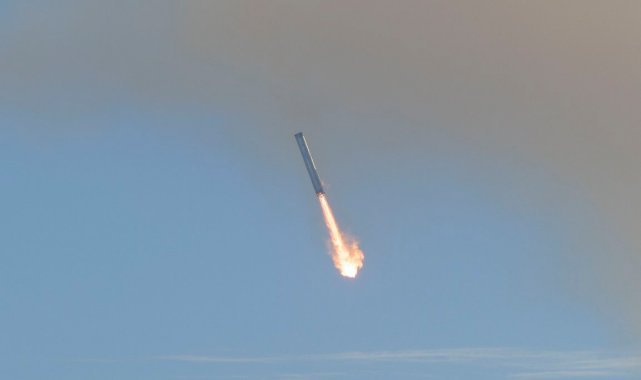 SpaceX’in Starship roketi fırlatıldıktan 8 dakika sonra parçalandı