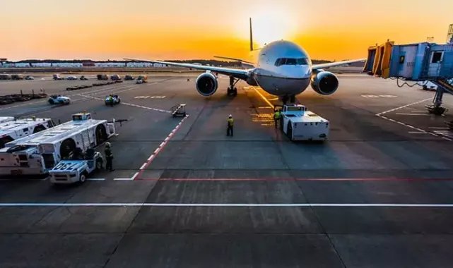 ABD’de uçağın motoru alev aldı