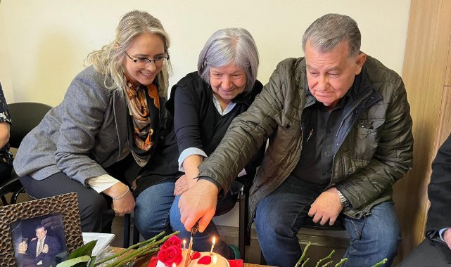 AK Partili Çankırı Huzurevinde Yarım Asırlık Evli Çiftleri Ziyaret Etti