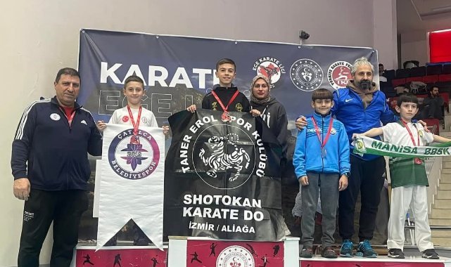 Aliağa'nın karatecileri Uşak 'dan madalyalarla döndü