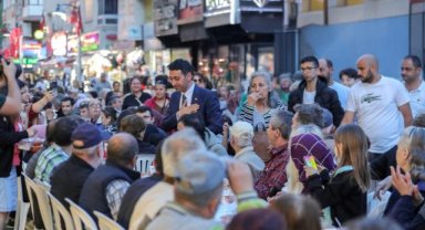 Bayraklı’da iftar sofraları ve Ramazan şenlikleri