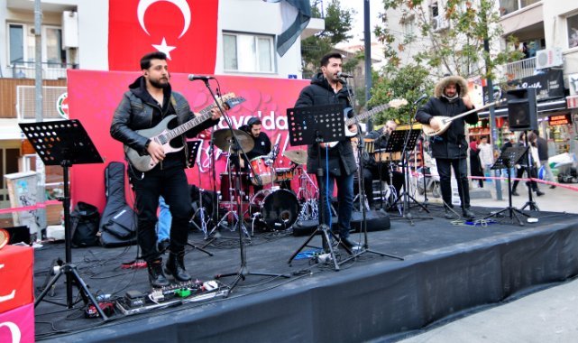 Bornova aşka geldi