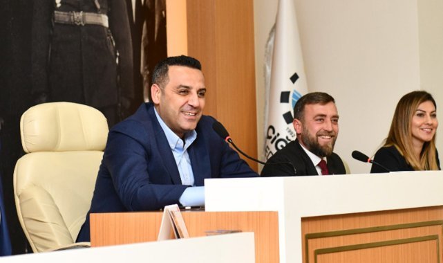 Çiğli’de Emekli ve Çalışana Tek Kuruş Borç Kalmadı